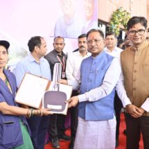 CM Vishnu Dev Sai Launches Women-Driven E-Auto Service in Nava Raipur