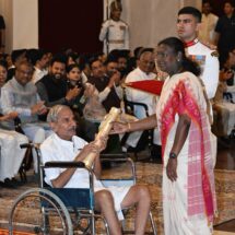 President Murmu Confers Padma Awards 2025 at Rashtrapati Bhawan Ceremony
