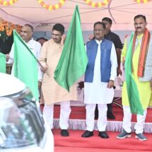 New Chapter in Strengthening Chhattisgarh’s Healthcare System: CM Flags Off 151 New Vehicles for Field Health Workforce
