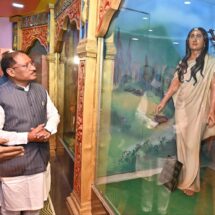 Chief Minister visits cultural and heritage museum at BSS Pranavananda School, highlights importance of connecting youth with India’s rich legacy
