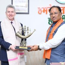 Australian Consul General Bernard Lynch Calls on Chhattisgarh Chief Minister