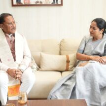 Chhattisgarh Chief Minister Vishnu Deo Sai Pays Courtesy Visit to Delhi Chief Minister Rekha Gupta in New Delhi