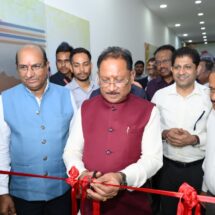 Chief Minister Shri Vishnu Deo Sai Reviews CM Helpline and Grievance Management System